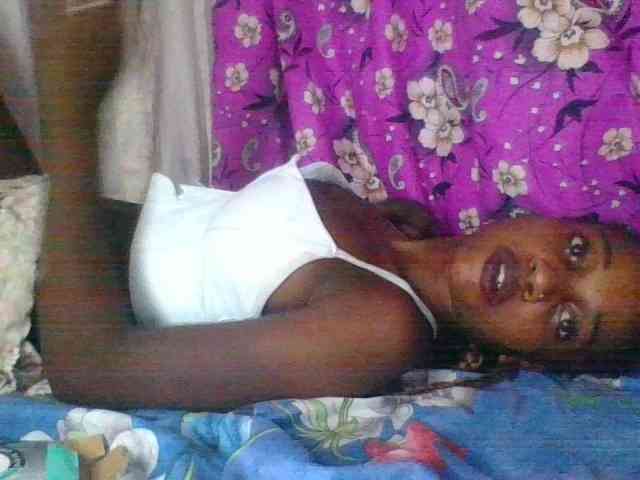 LovelyBlackGirl webcam