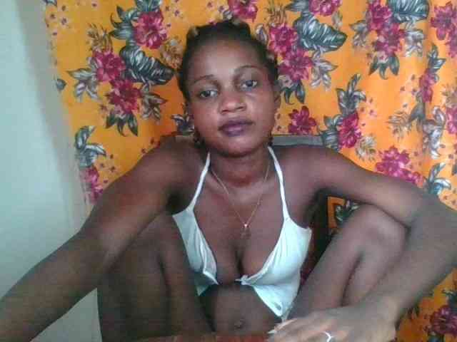 LovelyBlackGirl webcam