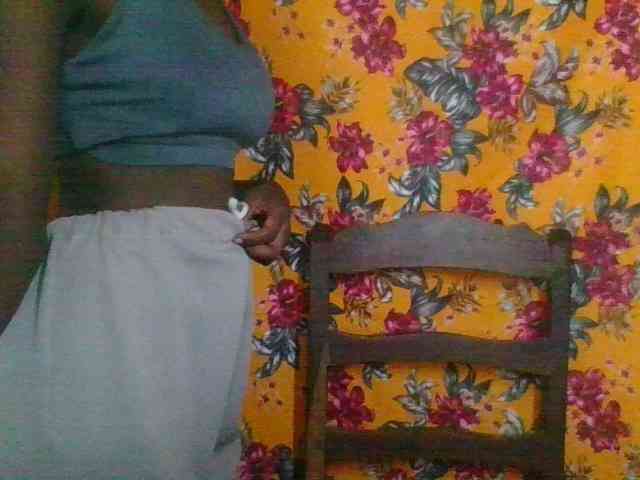 LovelyBlackGirl webcam