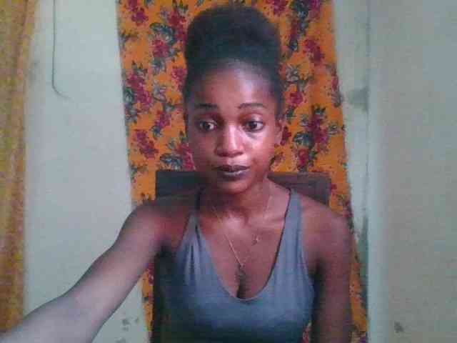 LovelyBlackGirl webcam