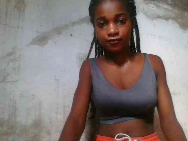 LovelyBlackGirl webcam