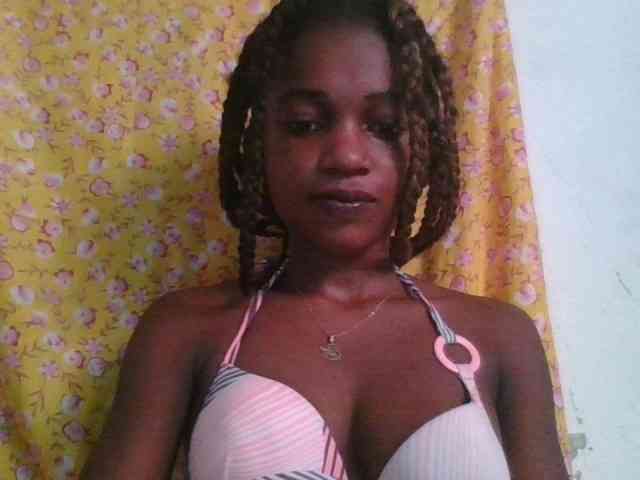 LovelyBlackGirl webcam