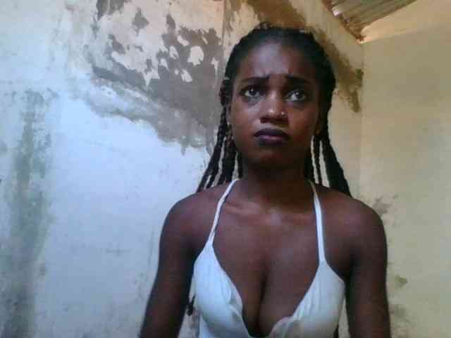 LovelyBlackGirl webcam