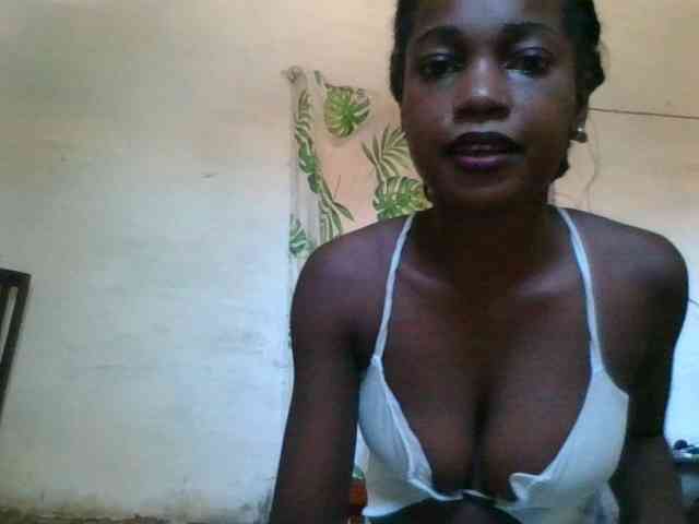 LovelyBlackGirl webcam