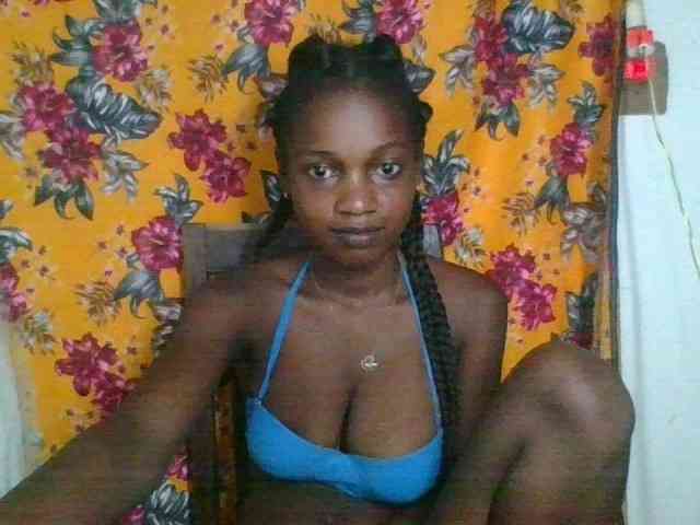 LovelyBlackGirl webcam