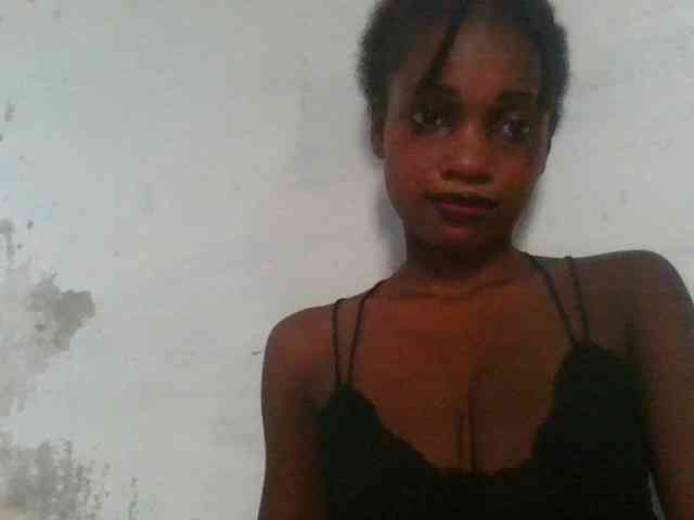 LovelyBlackGirl webcam