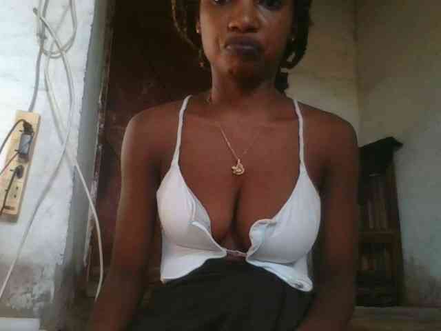 LovelyBlackGirl webcam