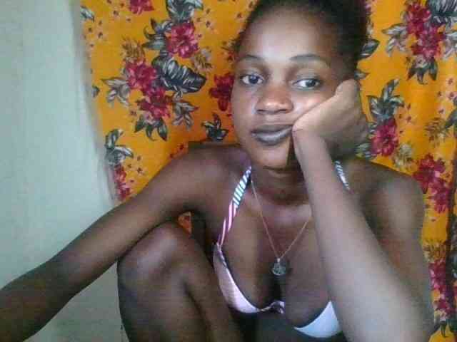 LovelyBlackGirl webcam