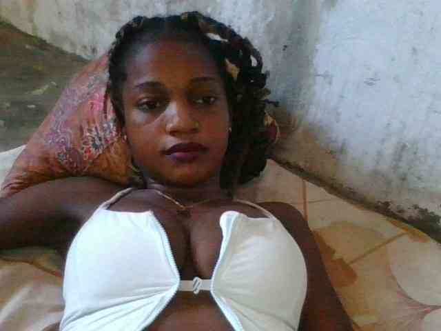 LovelyBlackGirl webcam