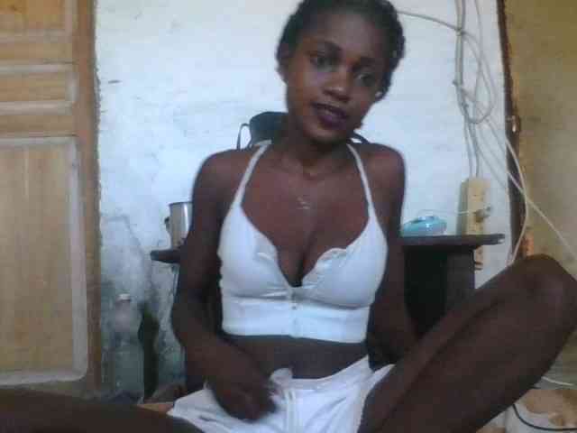 LovelyBlackGirl webcam