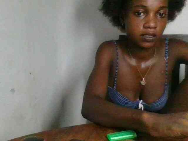 LovelyBlackGirl webcam