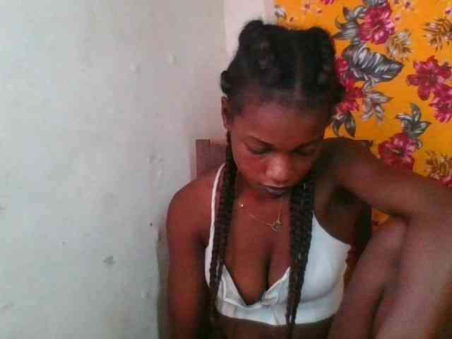 LovelyBlackGirl webcam