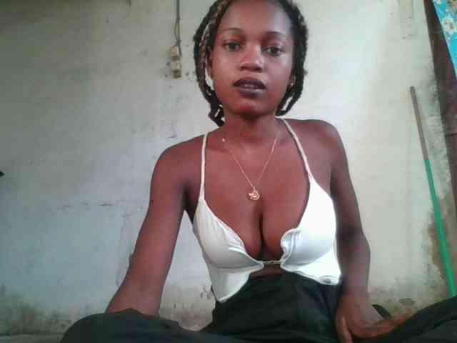 LovelyBlackGirl webcam