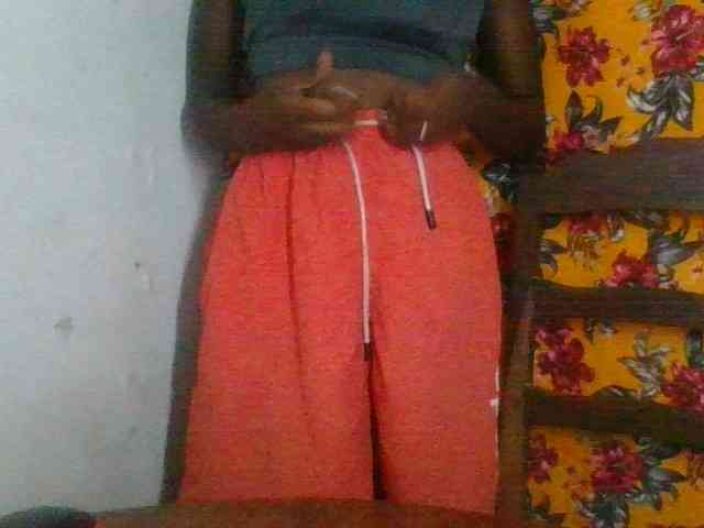 LovelyBlackGirl webcam