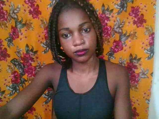 LovelyBlackGirl webcam