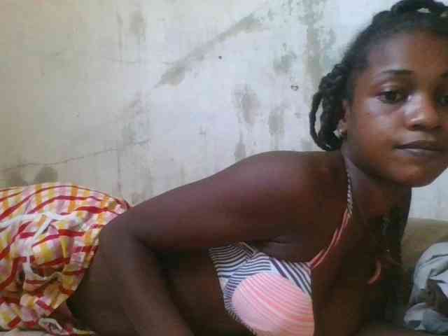 LovelyBlackGirl webcam