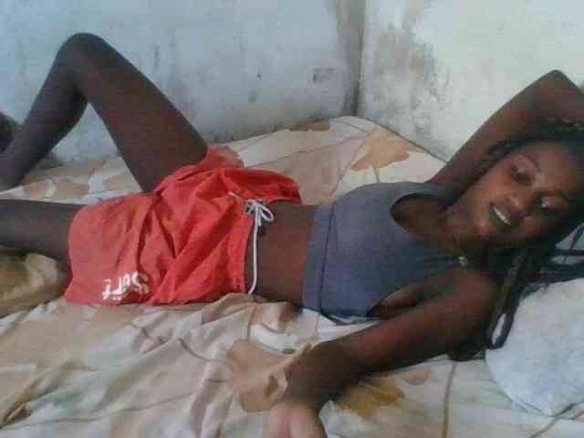 LovelyBlackGirl webcam