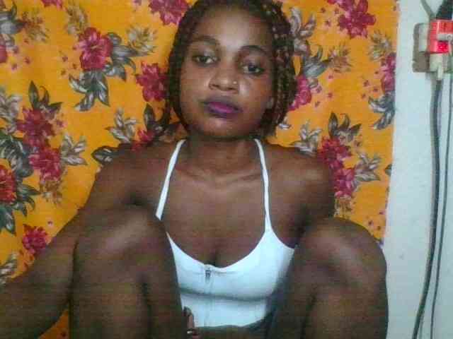 LovelyBlackGirl webcam