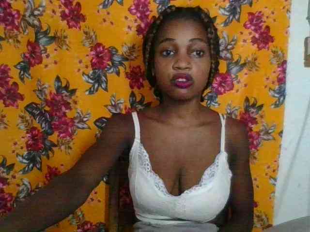 LovelyBlackGirl webcam