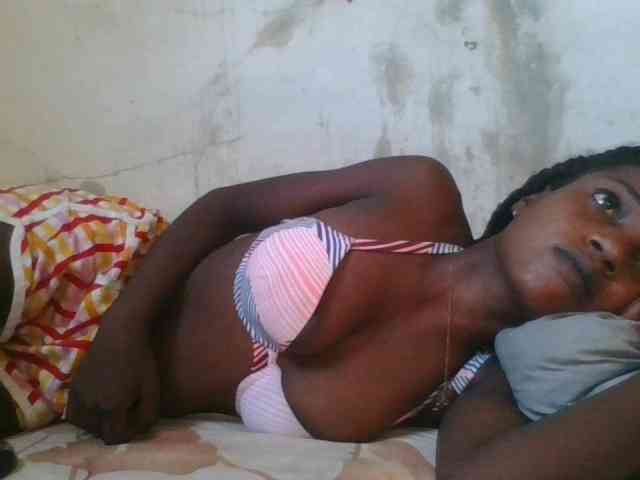 LovelyBlackGirl webcam