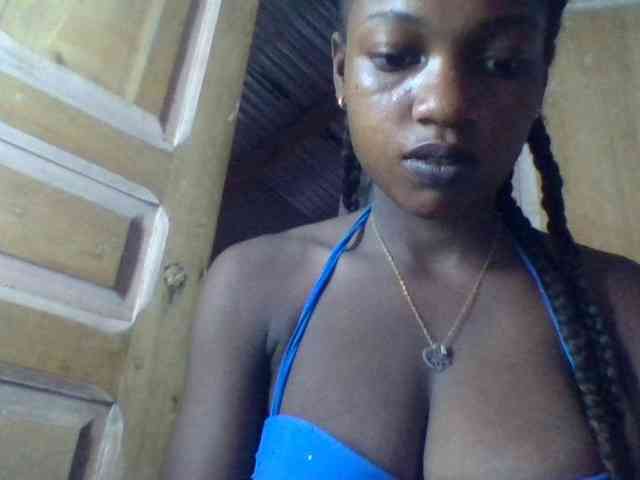 LovelyBlackGirl webcam