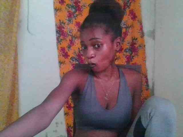 LovelyBlackGirl webcam