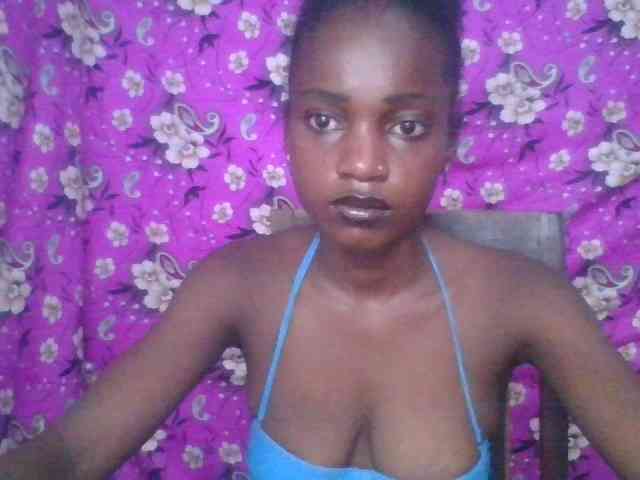 LovelyBlackGirl webcam