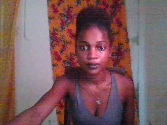 LovelyBlackGirl webcam