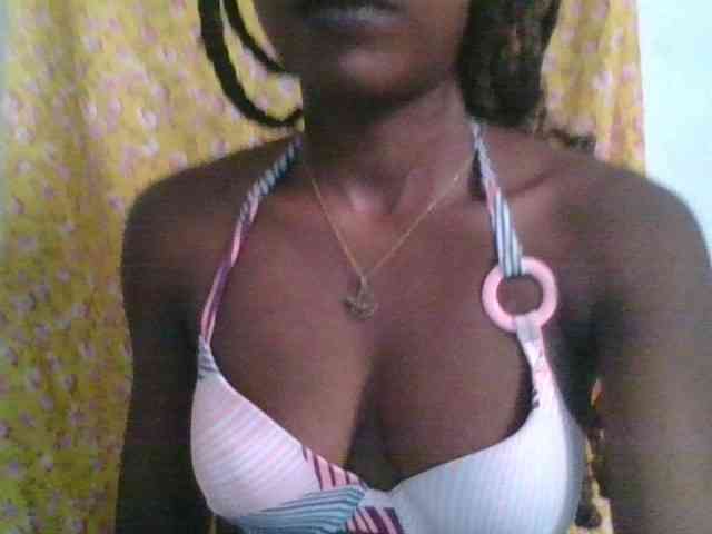 LovelyBlackGirl webcam