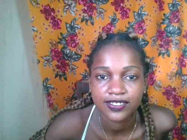 LovelyBlackGirl webcam