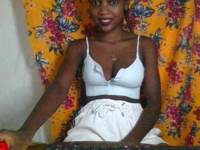 LovelyBlackGirl webcam