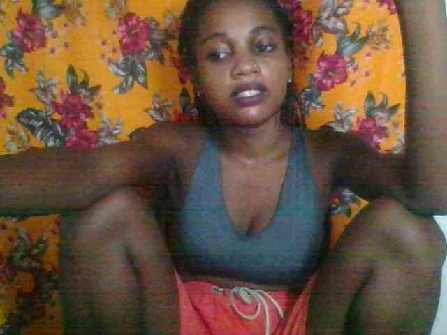 LovelyBlackGirl webcam