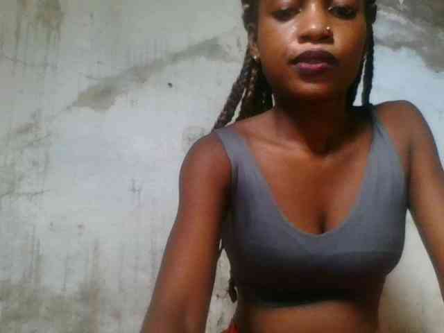 LovelyBlackGirl webcam