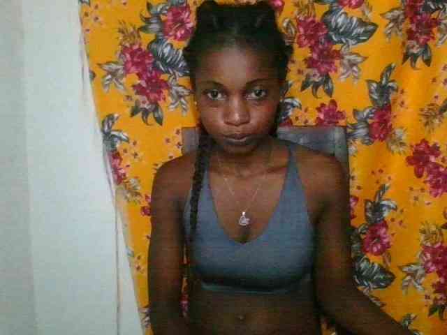 LovelyBlackGirl webcam