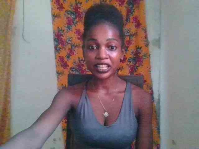 LovelyBlackGirl webcam