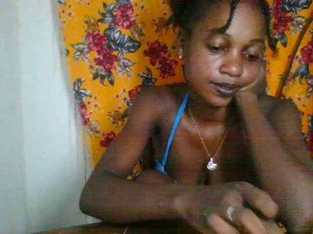 LovelyBlackGirl webcam