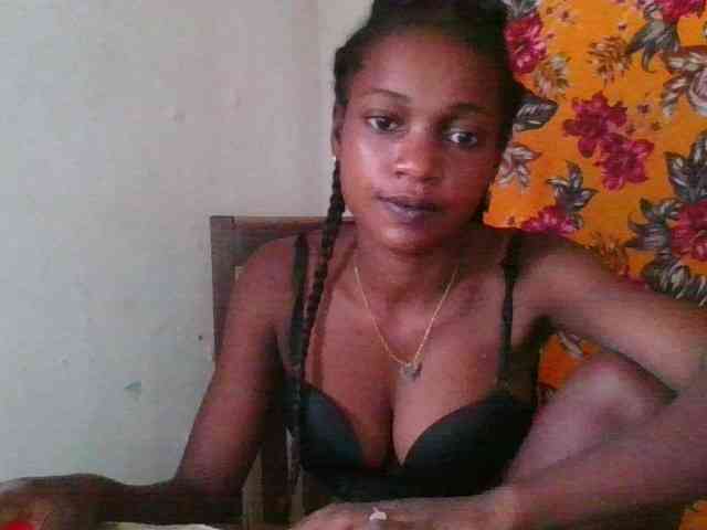 LovelyBlackGirl webcam