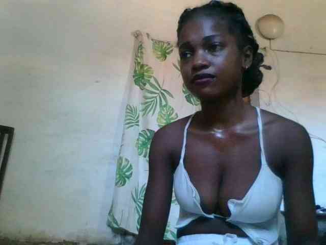 LovelyBlackGirl webcam