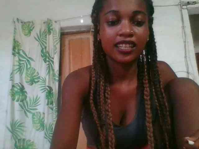 LovelyBlackGirl webcam