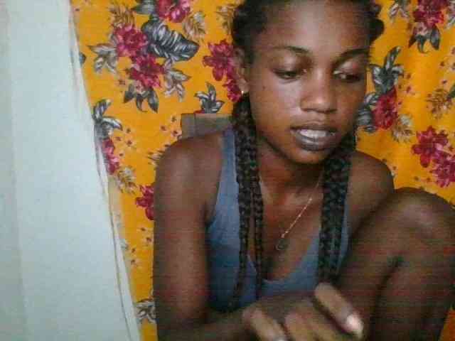 LovelyBlackGirl webcam