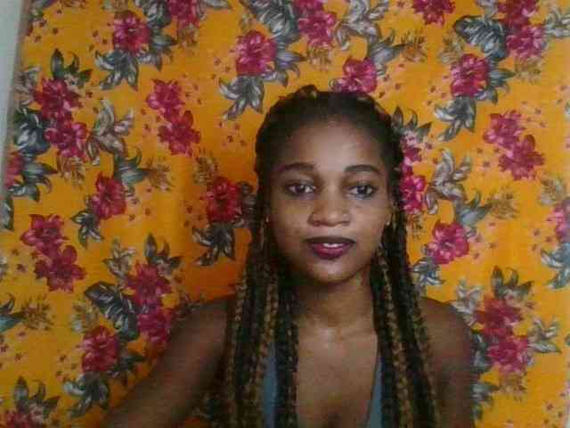 LovelyBlackGirl webcam