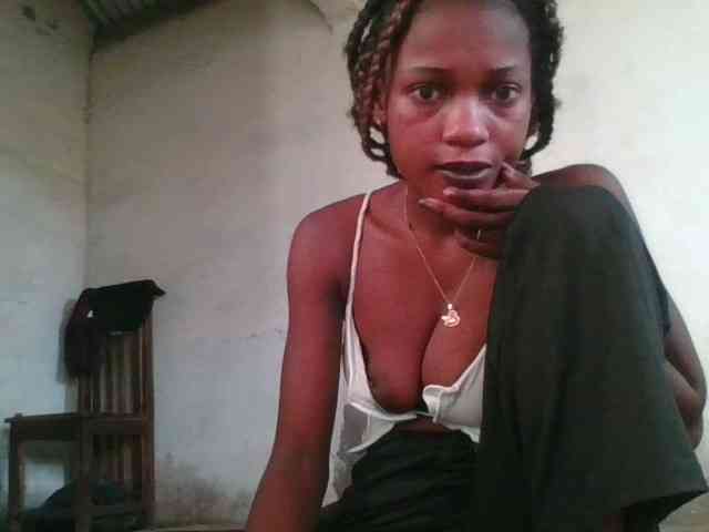 LovelyBlackGirl webcam