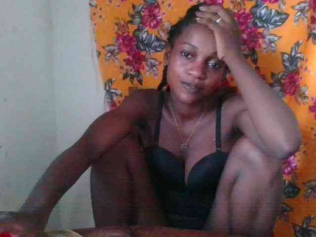 LovelyBlackGirl webcam