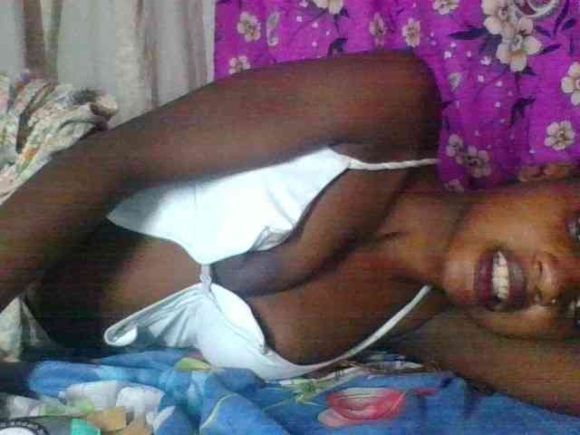 LovelyBlackGirl webcam