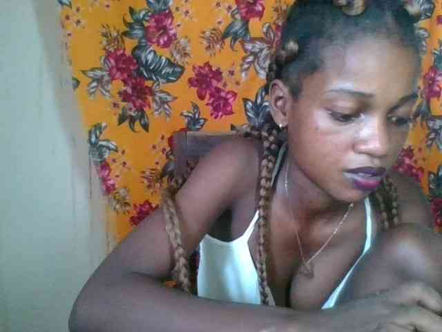 LovelyBlackGirl webcam