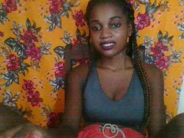 LovelyBlackGirl webcam