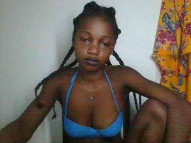 LovelyBlackGirl webcam