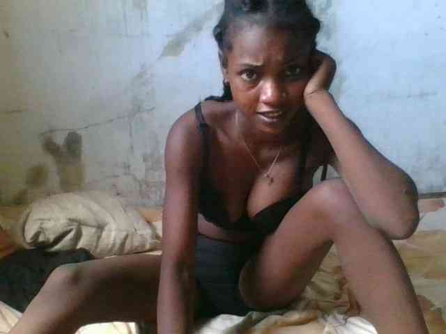 LovelyBlackGirl webcam