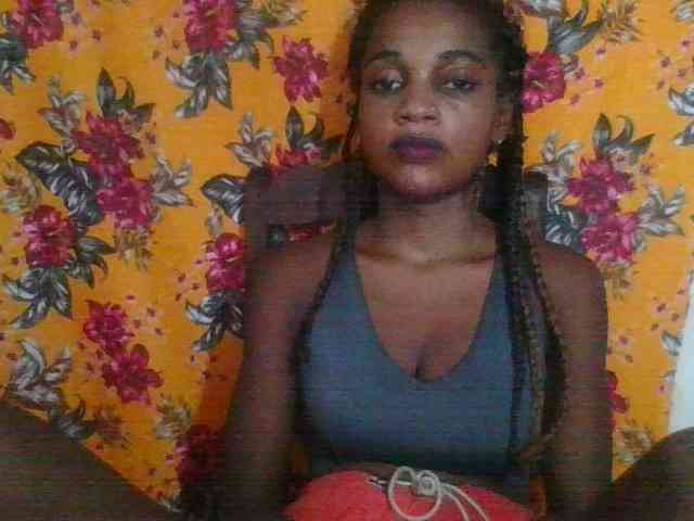 LovelyBlackGirl webcam