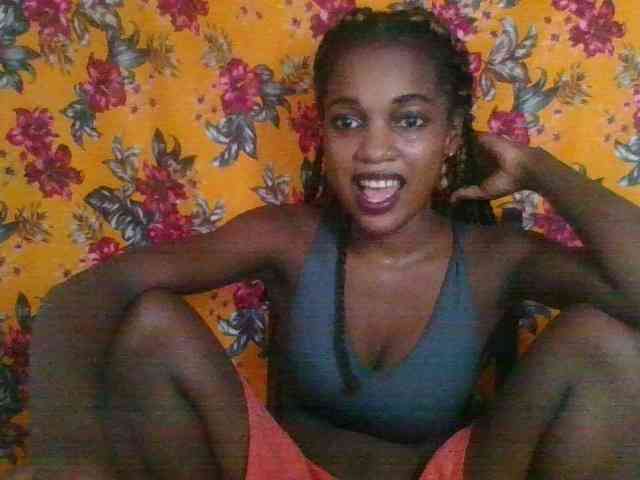 LovelyBlackGirl webcam